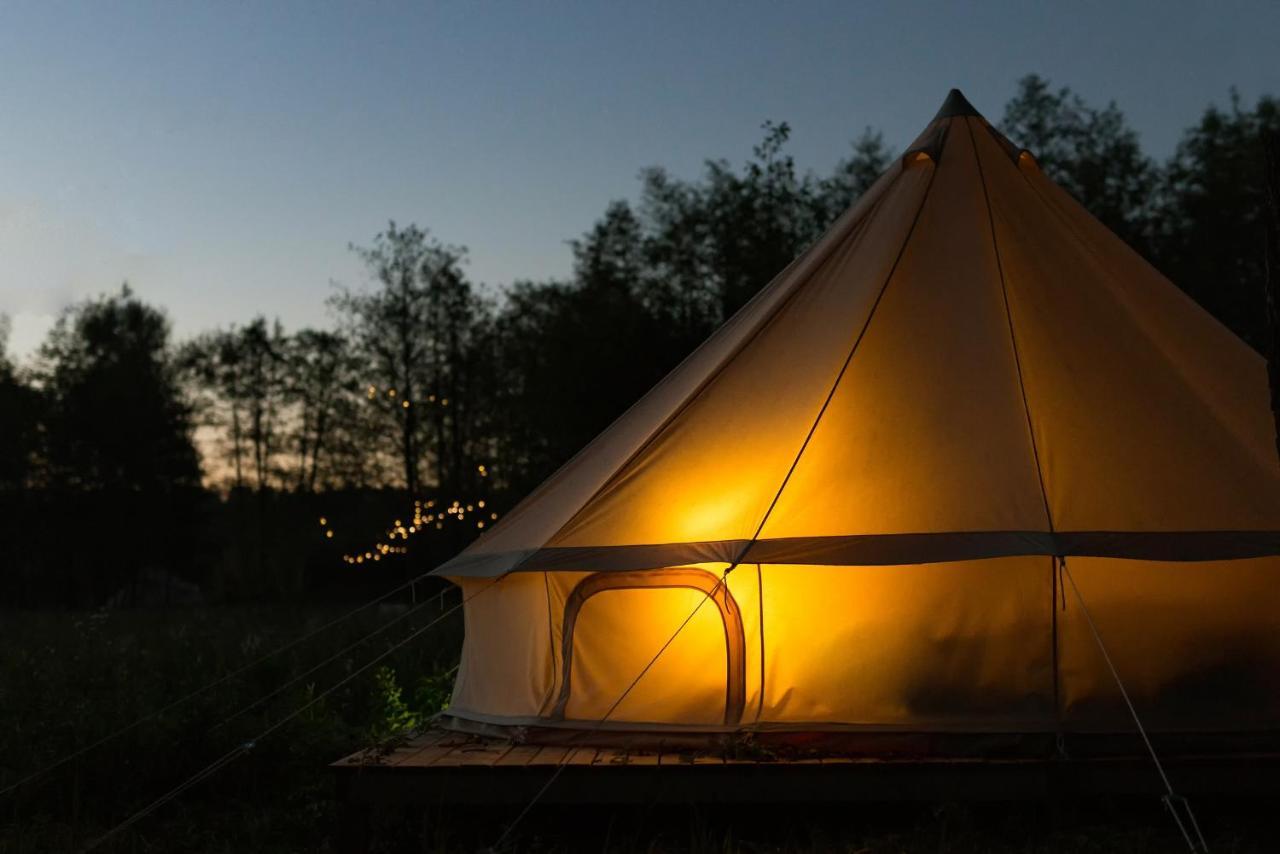 Cocoon Village - Glamping - Domaine Des Grottes De Han Rochefort Exterior photo